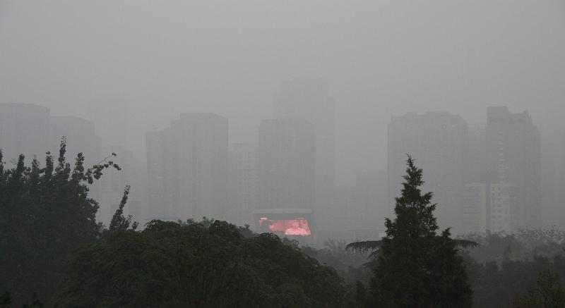 Ritan_Park_3.jpg - Ritan is a park in Beijing: The view of the city, and may be the largest TV screen I ever seen..